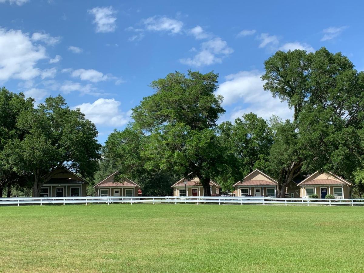 The Grand Oaks Resort Weirsdale Extérieur photo